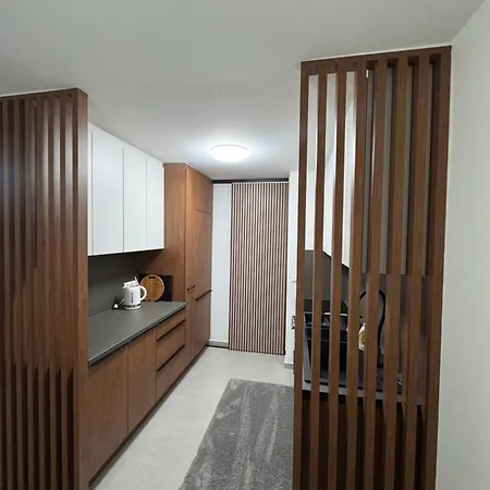 Apartment Sara 2 *