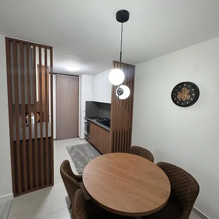 Apartment Sara 2 *