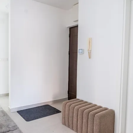 Sara 2 Apartment